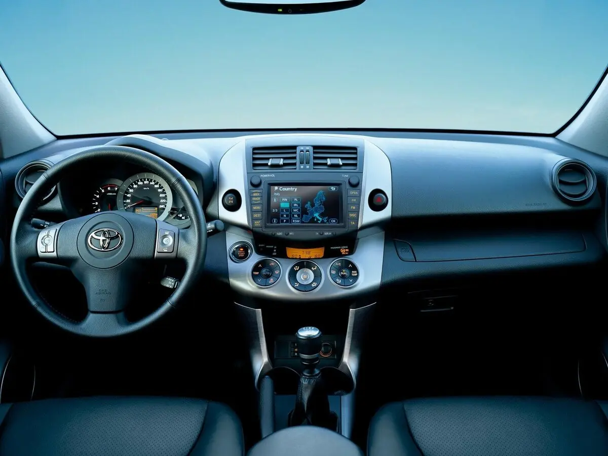 Toyota RAV4 III (XA30) Внедорожник 5 дв. — фото 6