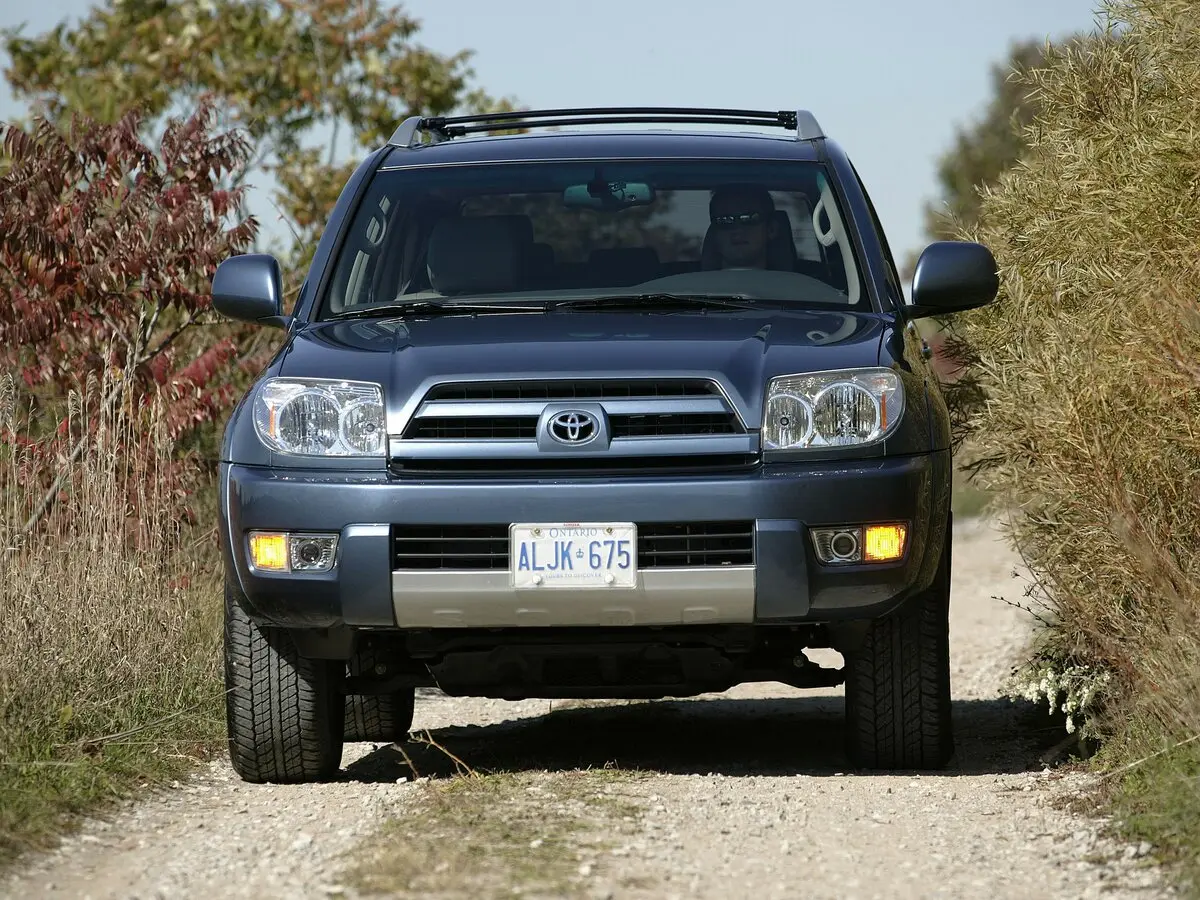 Toyota 4Runner IV Внедорожник 5 дв. — фото 3
