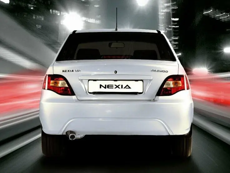 Daewoo Nexia I Рестайлинг Седан — фото 4