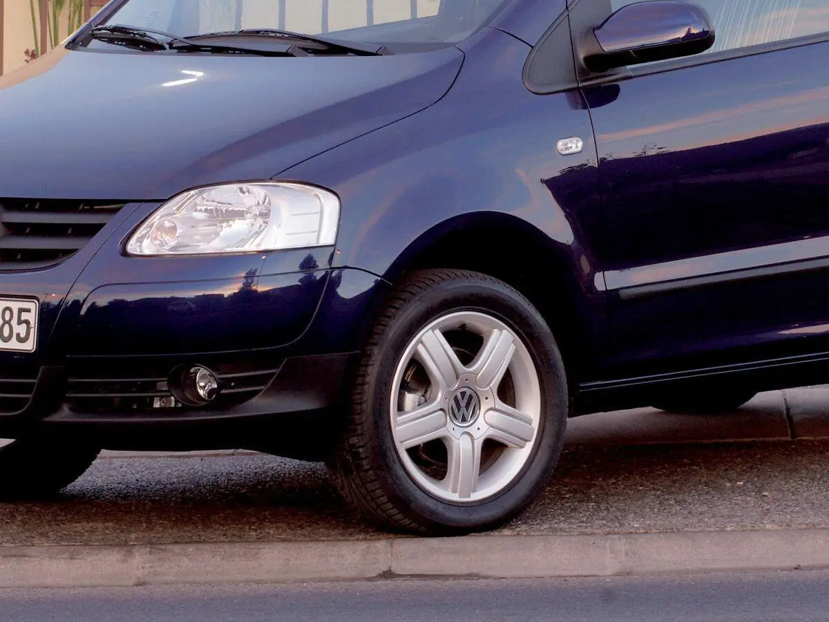 Volkswagen Fox II Хэтчбек 3 дв. — сүрөт 12