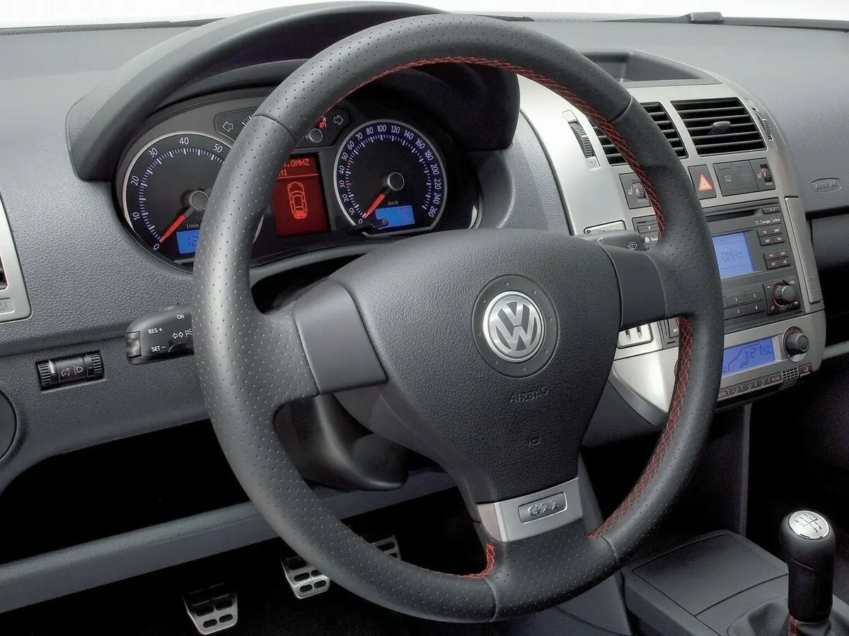 Volkswagen Polo IV Рестайлинг Хэтчбек 3 дв. — фото 9