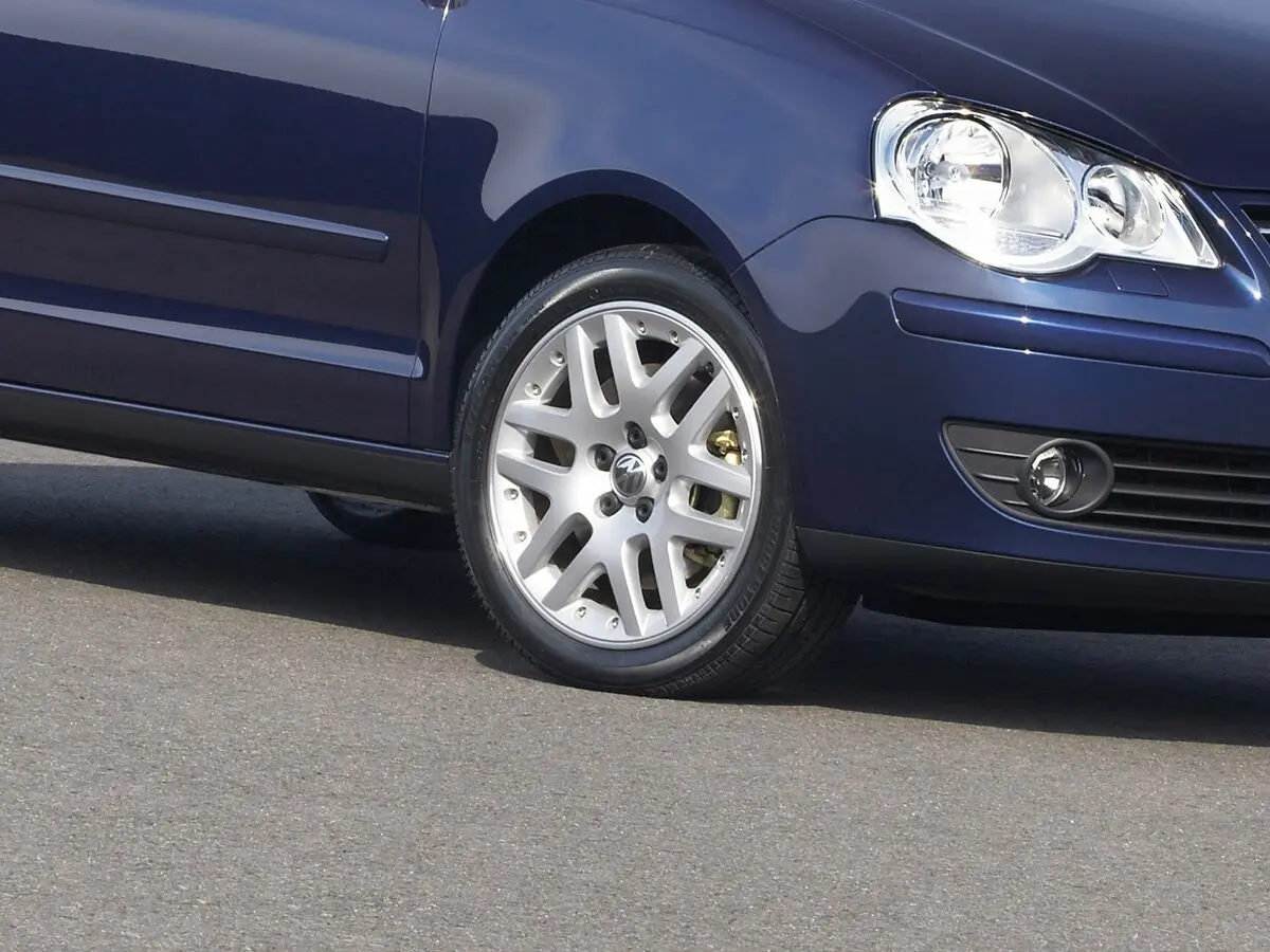 Volkswagen Polo IV Рестайлинг Хэтчбек 3 дв. — фото 15