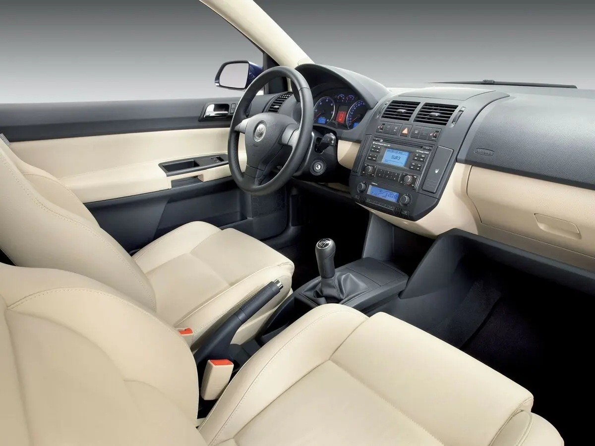 Volkswagen Polo IV Рестайлинг Хэтчбек 5 дв. — фото 6