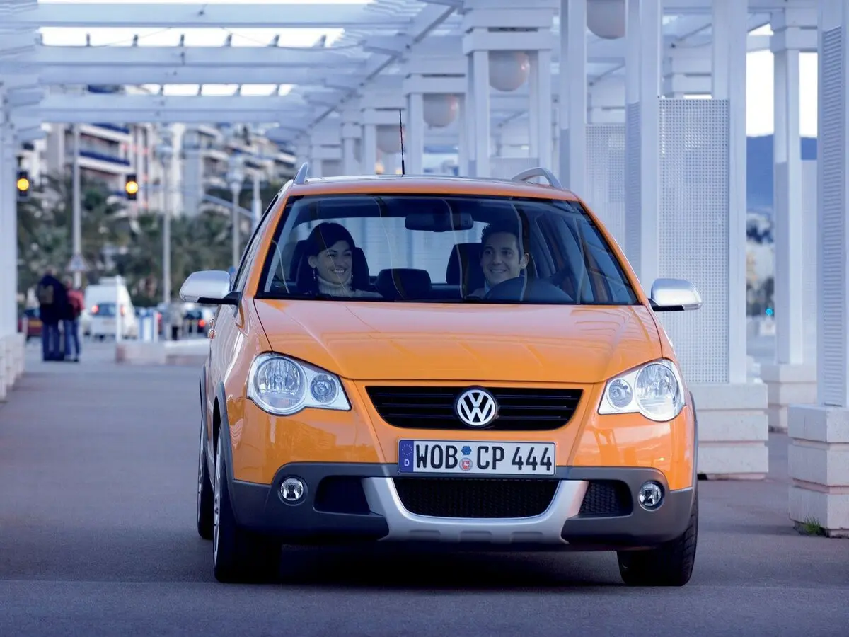 Volkswagen Polo IV Рестайлинг Хэтчбек 5 дв. Cross — фото 3