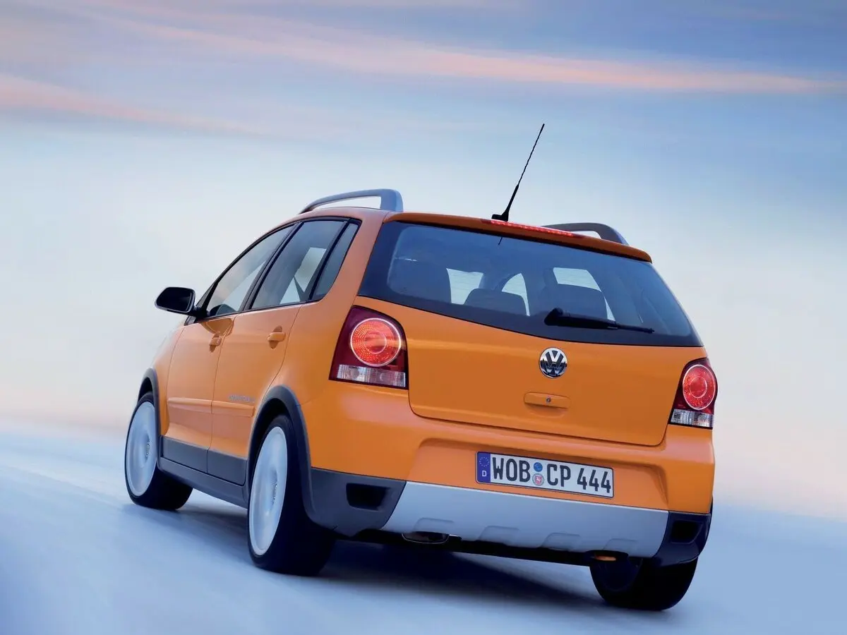 Volkswagen Polo IV Рестайлинг Хэтчбек 5 дв. Cross — фото 4