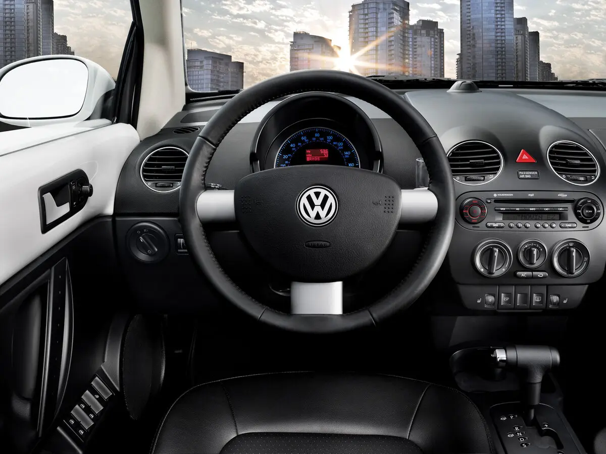 Volkswagen Beetle I (A4) Рестайлинг Хэтчбек 3 дв. — сүрөт 6