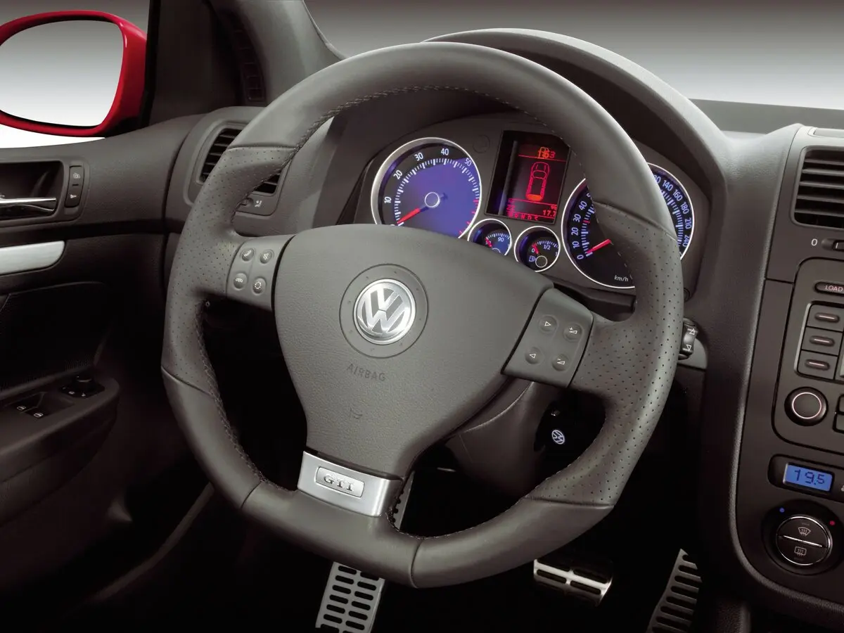 Volkswagen Golf GTI V Хэтчбек 3 дв. — сүрөт 7
