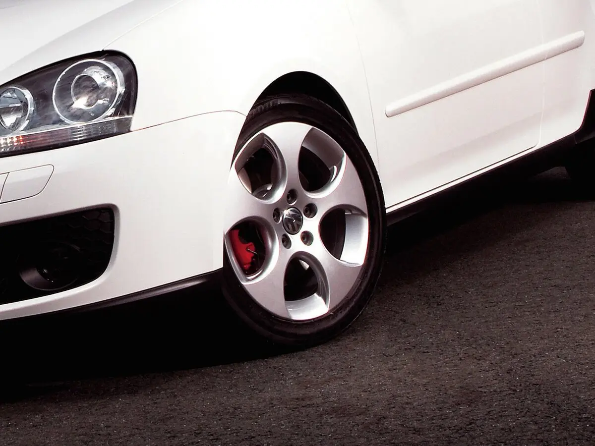 Volkswagen Golf GTI V Хэтчбек 3 дв. — сүрөт 13