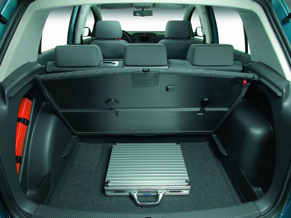 Volkswagen Golf Plus I Хэтчбек 5 дв. — сүрөт 11
