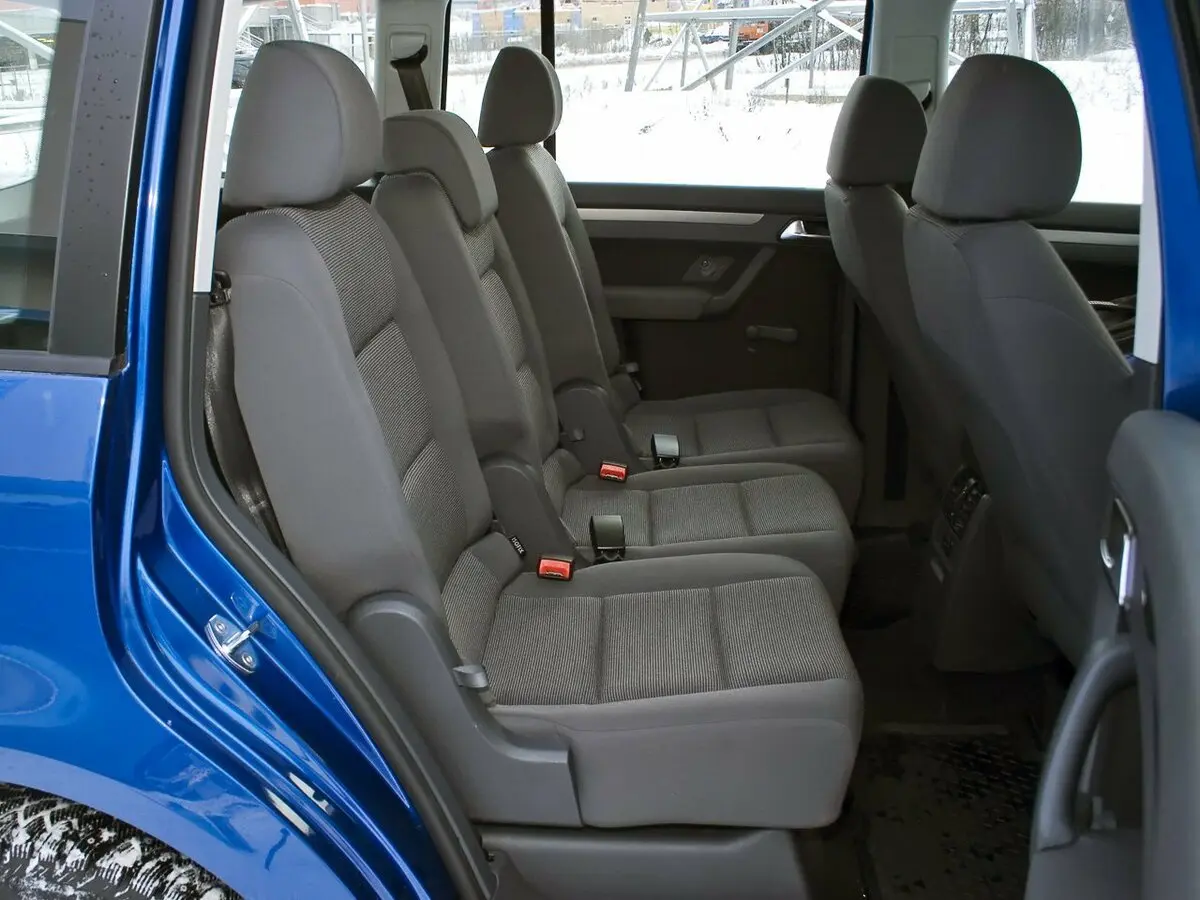Volkswagen Touran I Рестайлинг Компактвэн — сүрөт 11