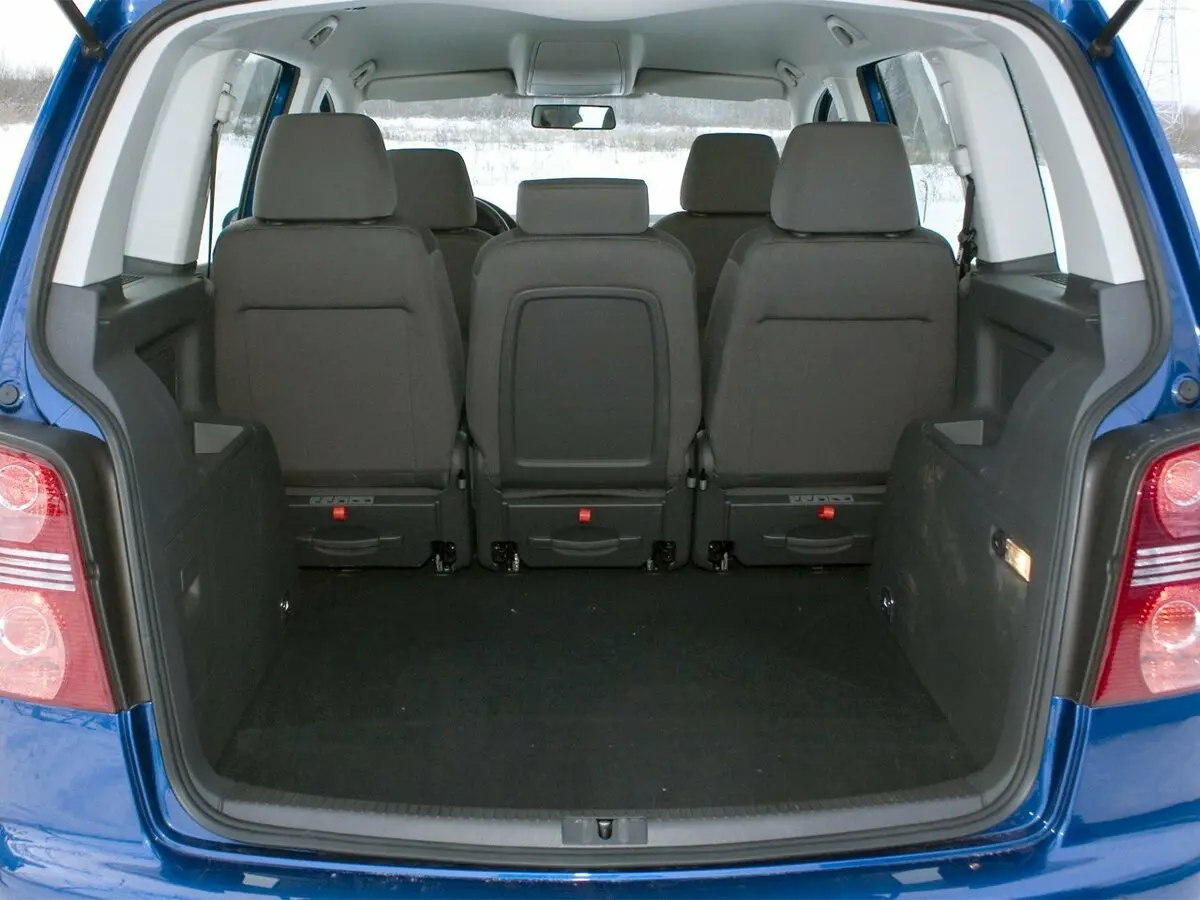 Volkswagen Touran I Рестайлинг Компактвэн — сүрөт 14