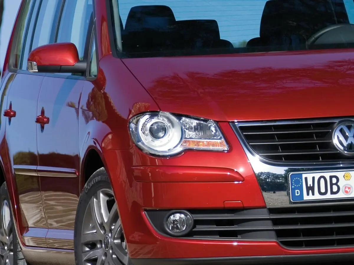 Volkswagen Touran I Рестайлинг Компактвэн — сүрөт 15