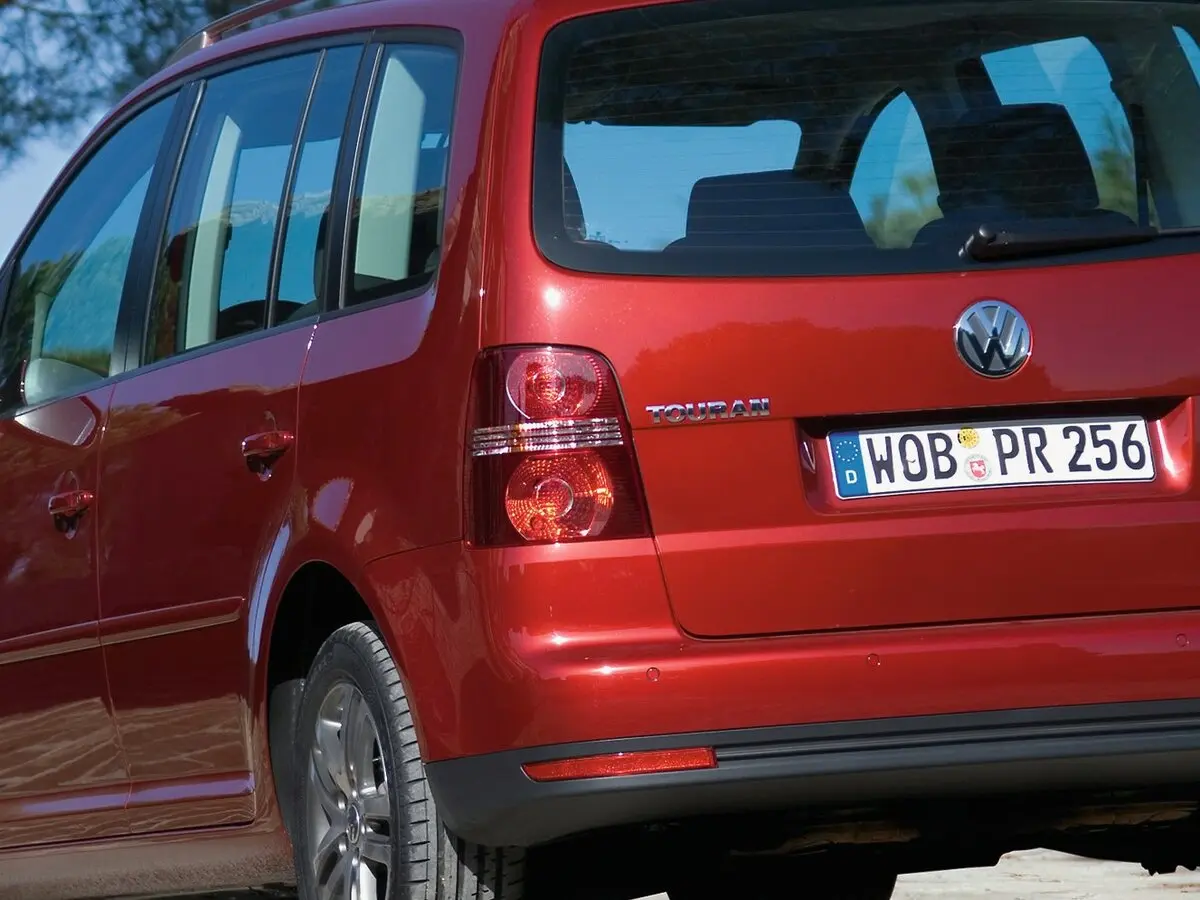 Volkswagen Touran I Рестайлинг Компактвэн — сүрөт 16