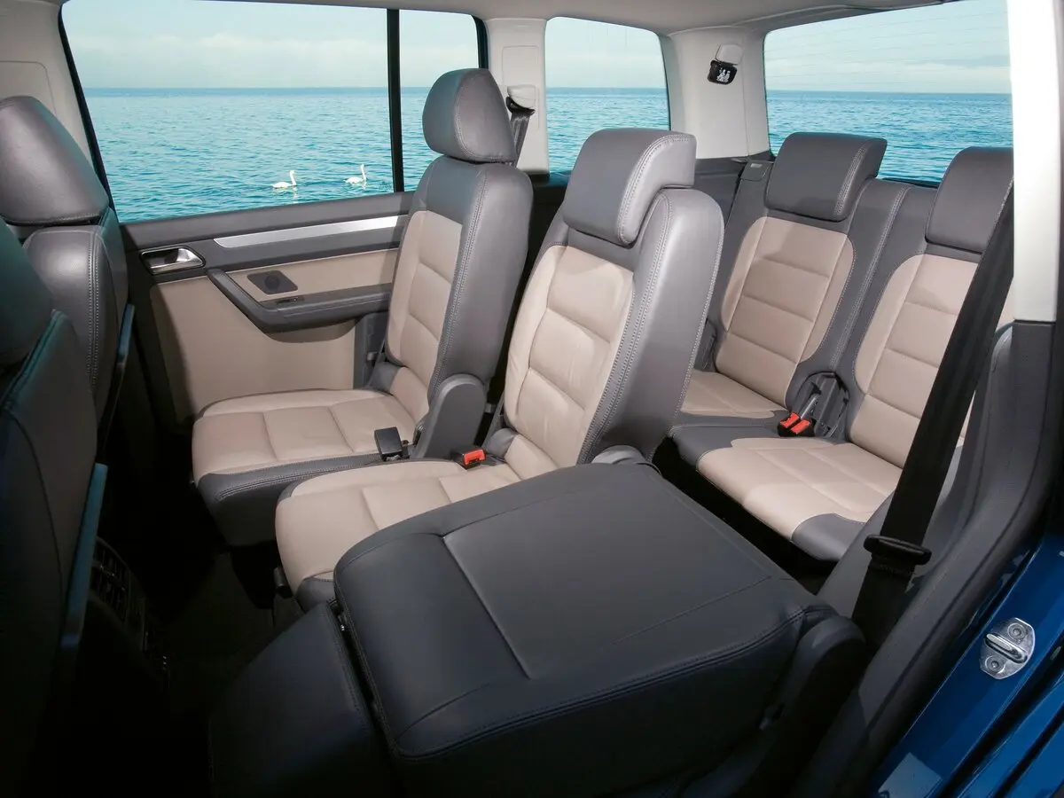 Volkswagen Touran I Рестайлинг Компактвэн — сүрөт 18