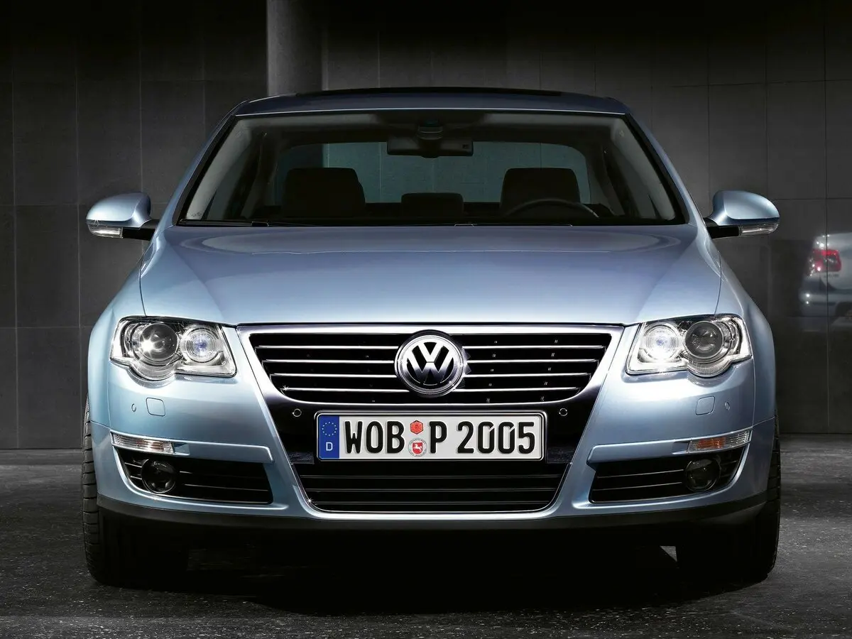 Volkswagen Passat B6 Седан — фото 3