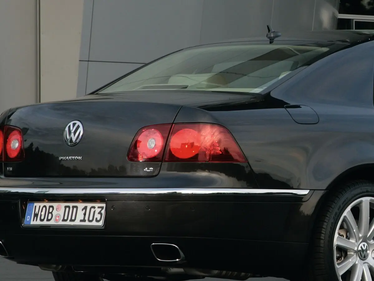 Volkswagen Phaeton I Седан — сүрөт 12