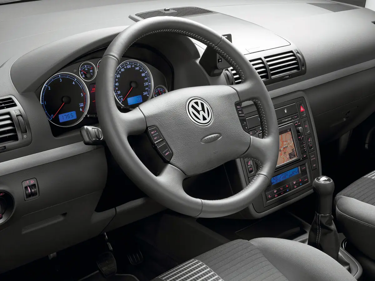 Volkswagen Sharan I Рестайлинг 2 Минивэн — сүрөт 7