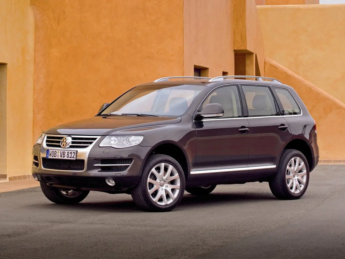 Volkswagen Touareg I Рестайлинг