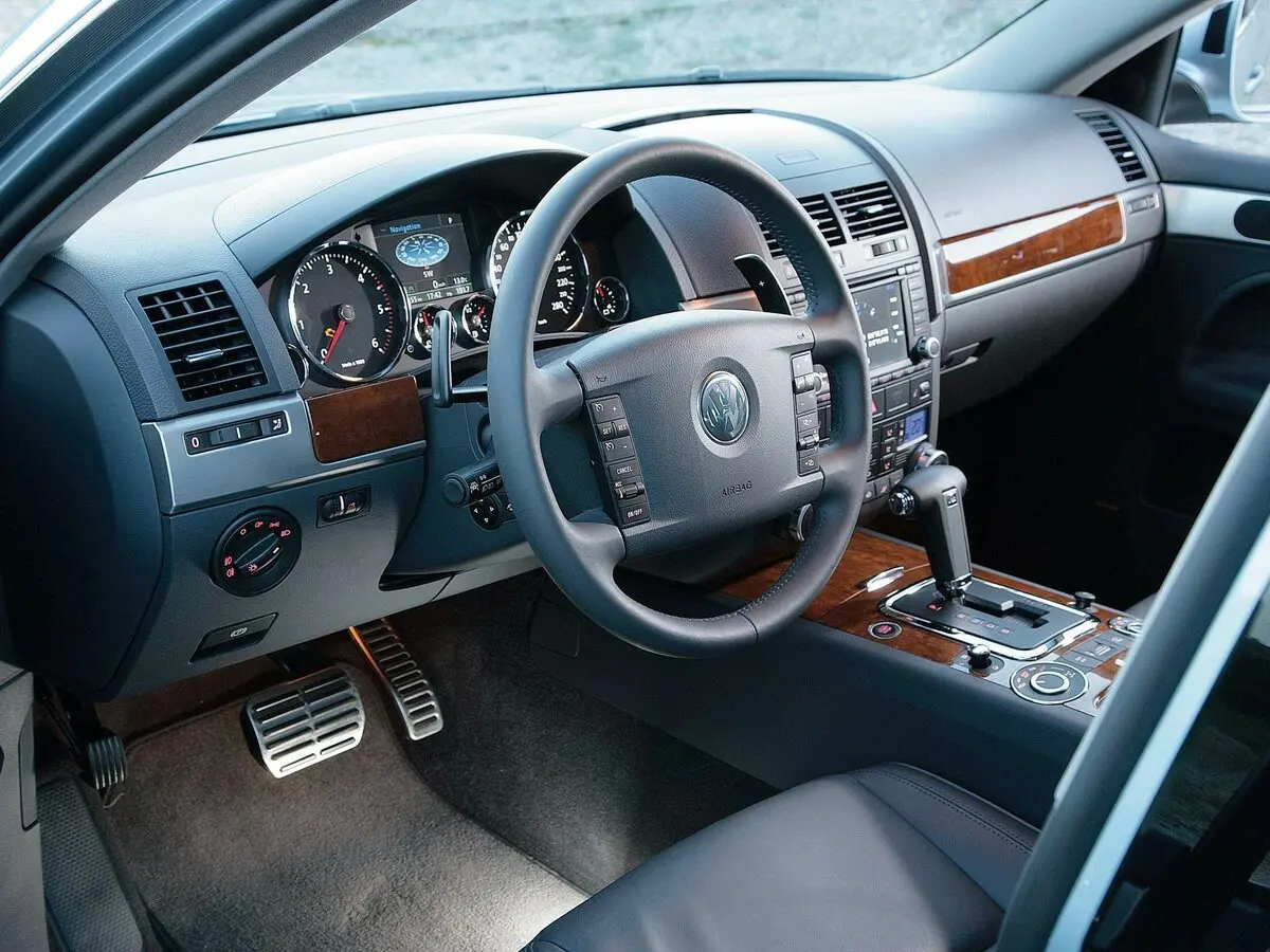 Volkswagen Touareg I Рестайлинг Внедорожник 5 дв. — сүрөт 8