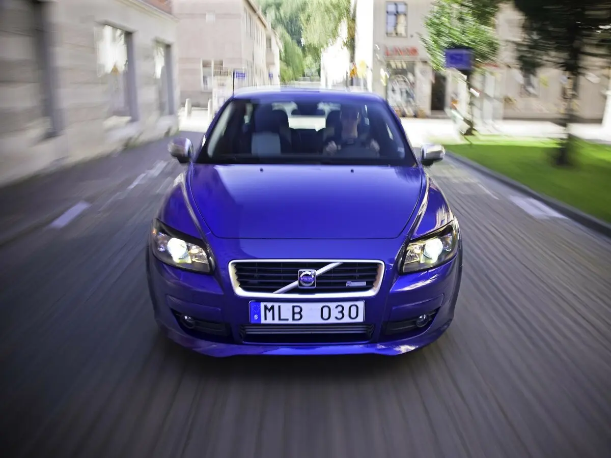 Volvo C30 I Хэтчбек 3 дв. — сүрөт 3