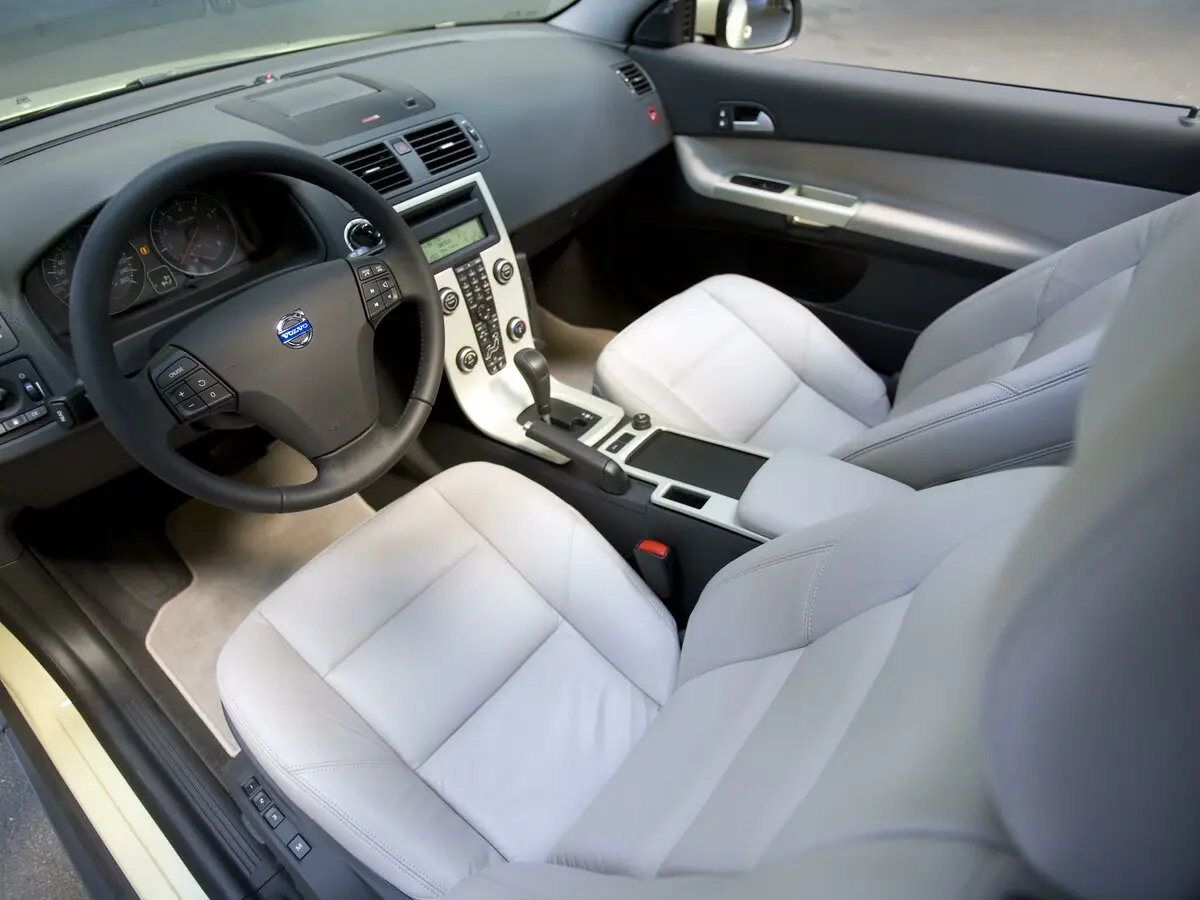 Volvo C30 I Хэтчбек 3 дв. — сүрөт 8