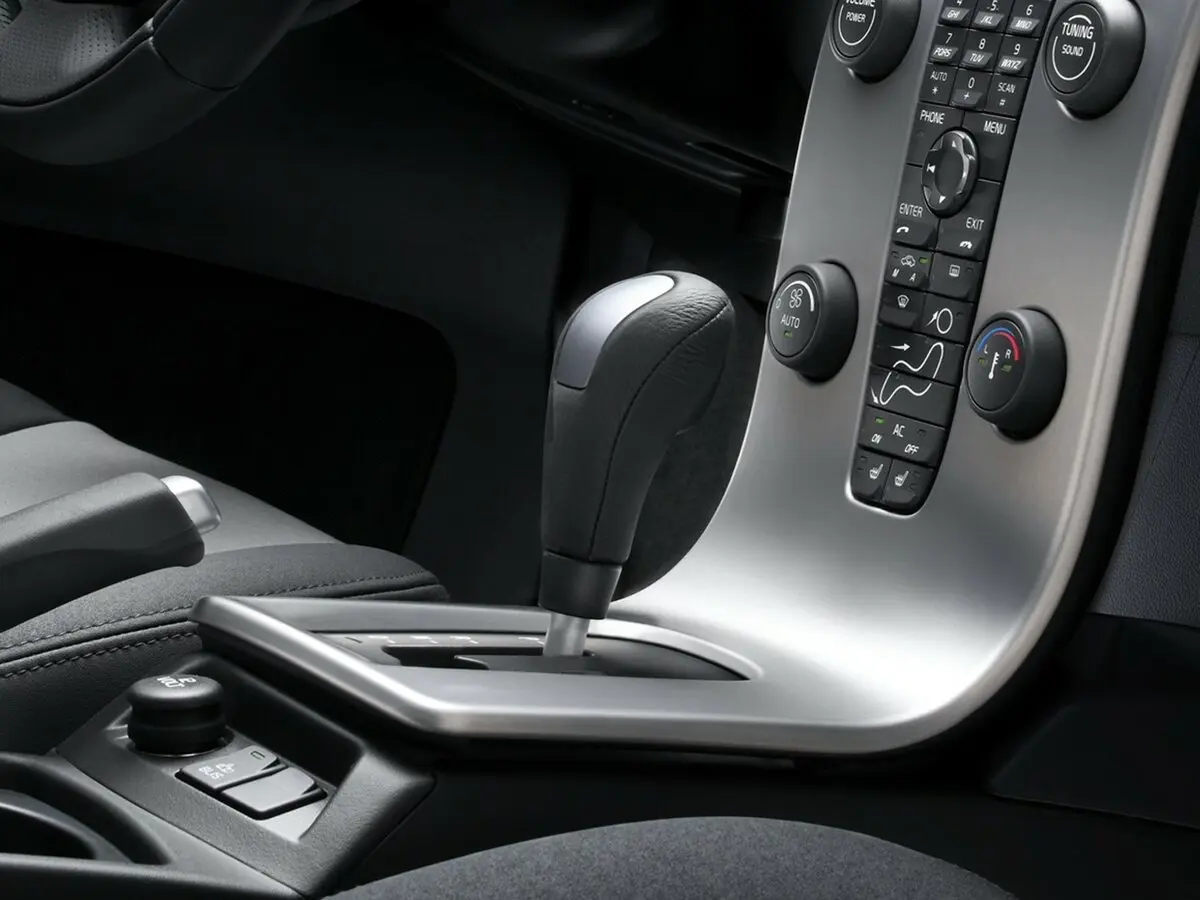 Volvo C30 I Хэтчбек 3 дв. — сүрөт 11
