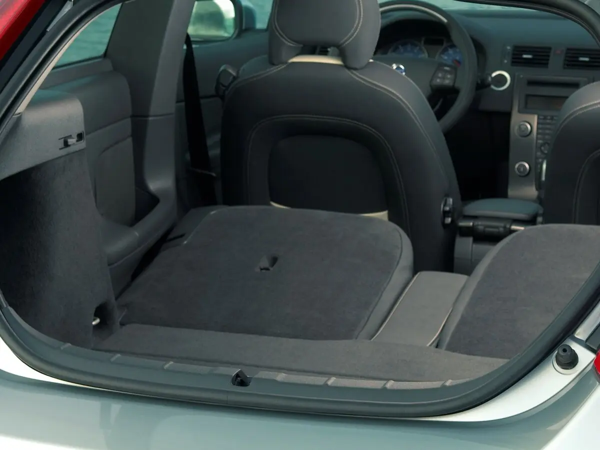 Volvo C30 I Хэтчбек 3 дв. — сүрөт 12
