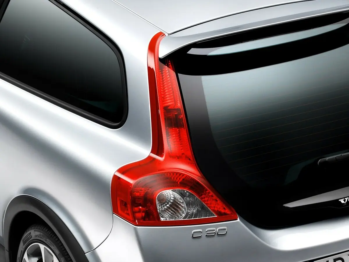 Volvo C30 I Хэтчбек 3 дв. — сүрөт 15
