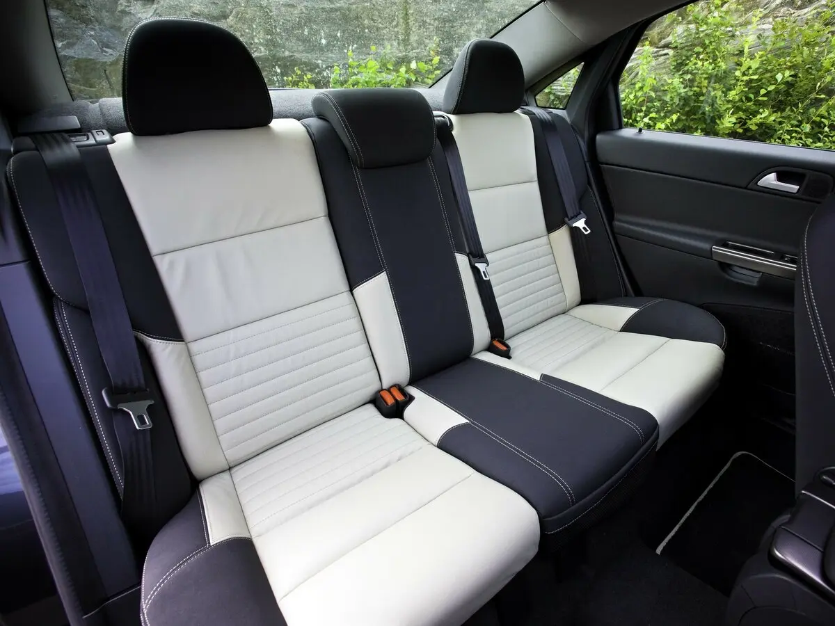 Volvo S40 II Рестайлинг Седан — сүрөт 11
