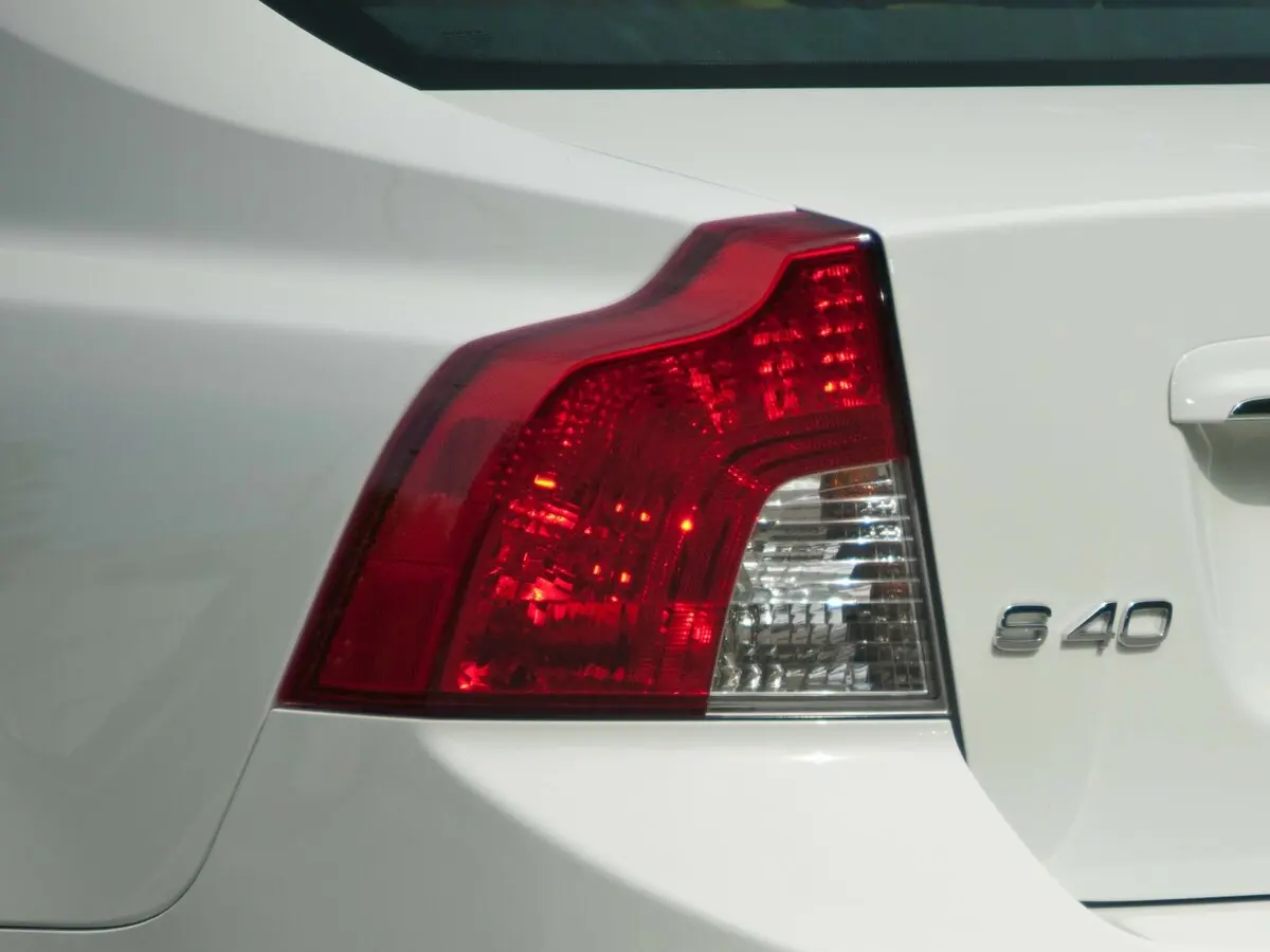 Volvo S40 II Рестайлинг Седан — сүрөт 16