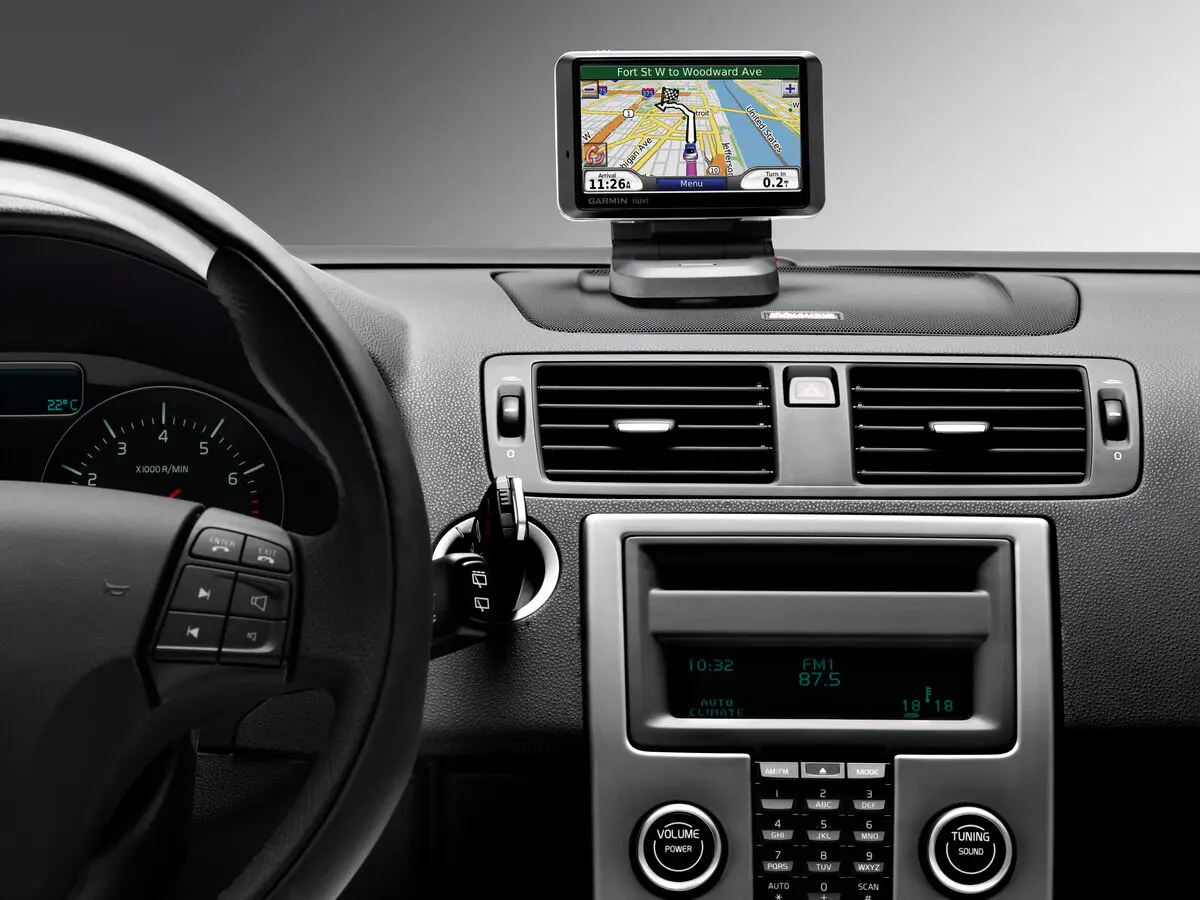Volvo S40 II Рестайлинг Седан — сүрөт 17