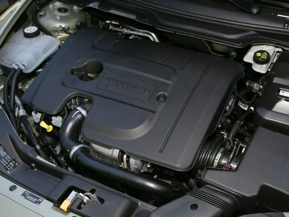 Volvo S40 II Рестайлинг Седан — сүрөт 18