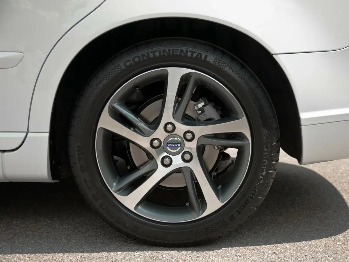 Volvo S40 II Рестайлинг Седан — сүрөт 19