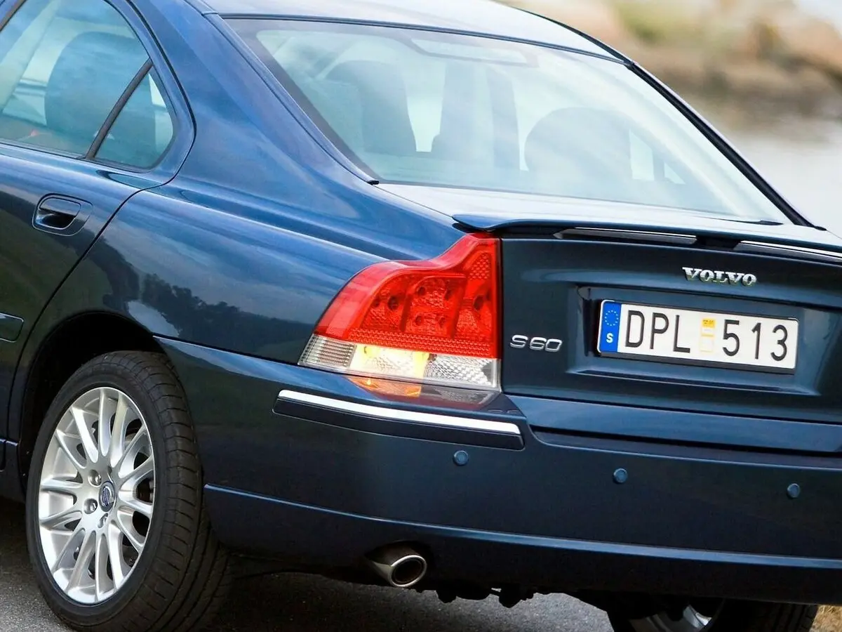 Volvo S60 I Рестайлинг Седан — сүрөт 16