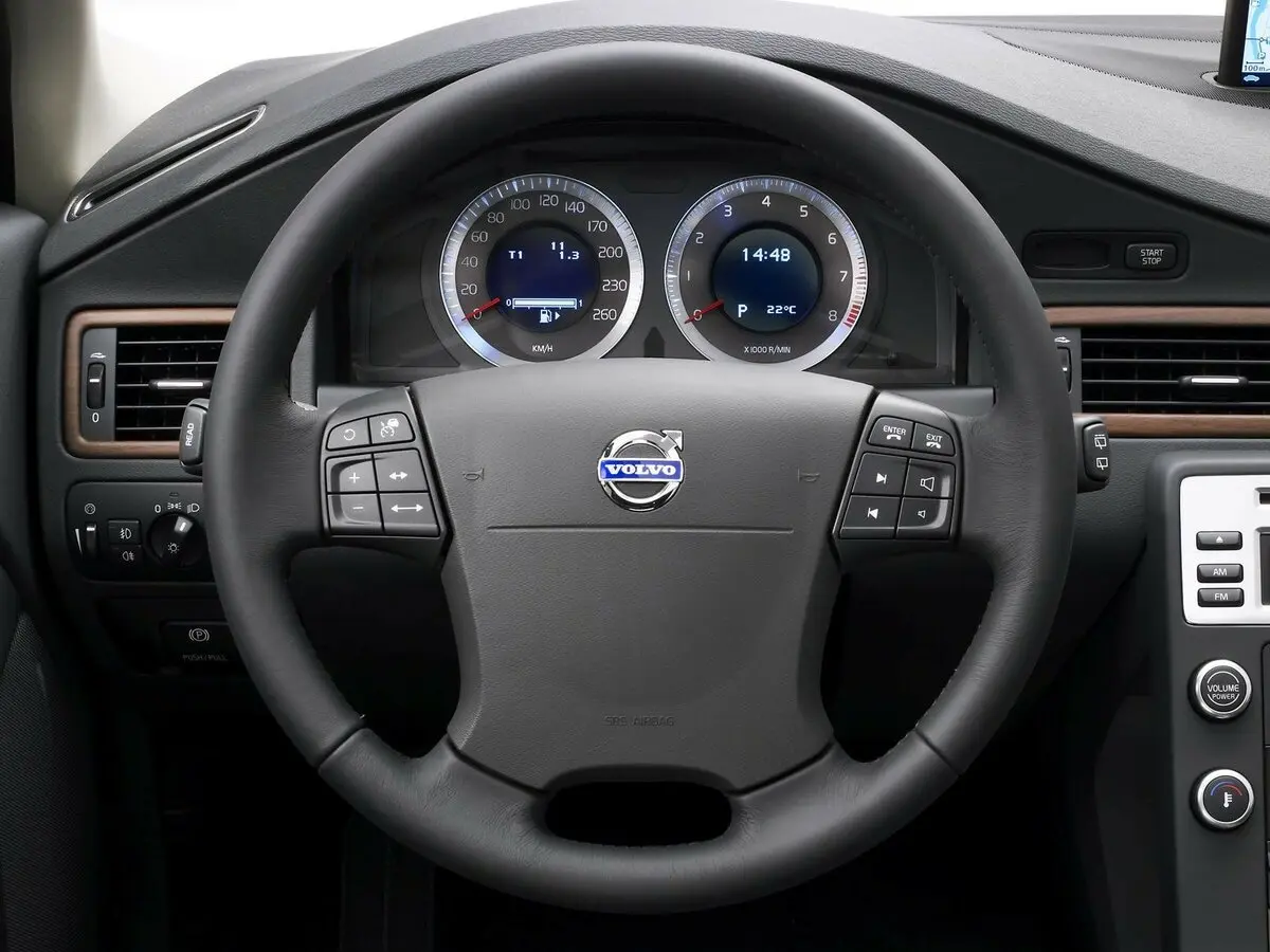 Volvo V70 III Универсал 5 дв. — сүрөт 8