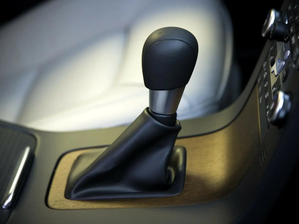 Volvo V70 III Универсал 5 дв. — сүрөт 10