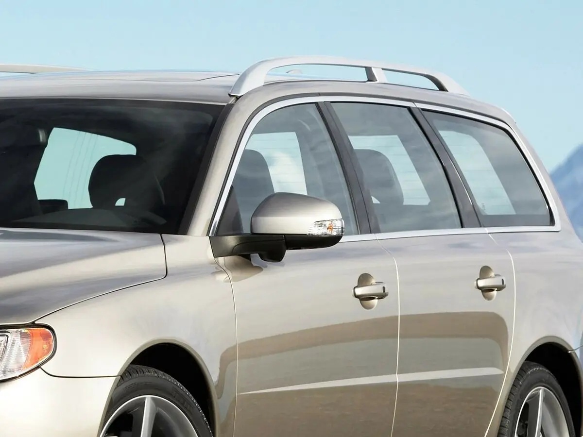 Volvo V70 III Универсал 5 дв. — сүрөт 12