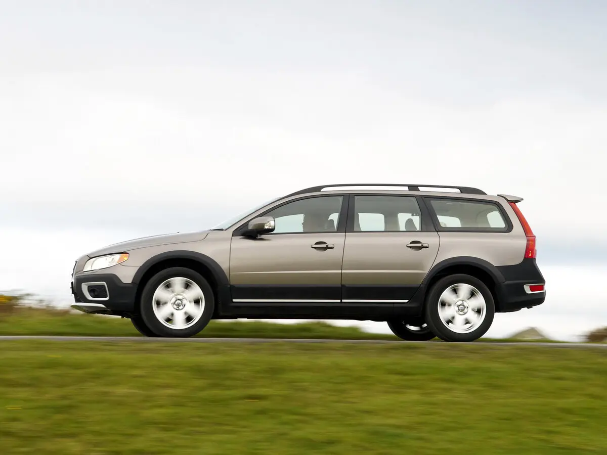 Volvo XC70 II Универсал 5 дв. — сүрөт 2