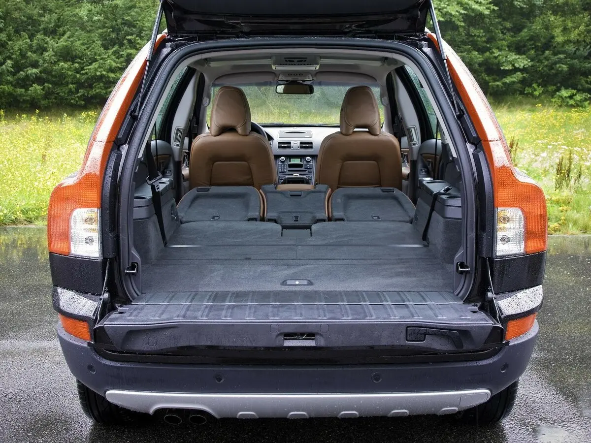 Volvo XC90 I Рестайлинг Внедорожник 5 дв. — 照片 15