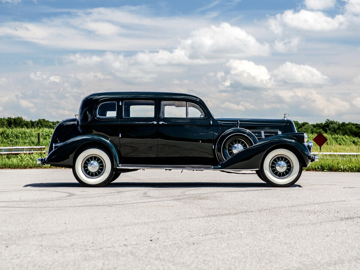 Pierce-Arrow Twelve 1932 – 1938 Седан — фото 2