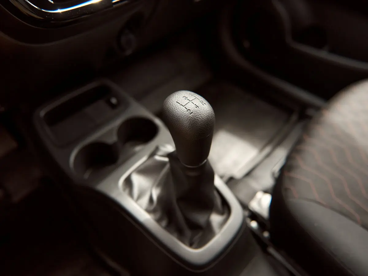 Mitsubishi Mirage VI Рестайлинг 2 Хэтчбек 5 дв. — сүрөт 11