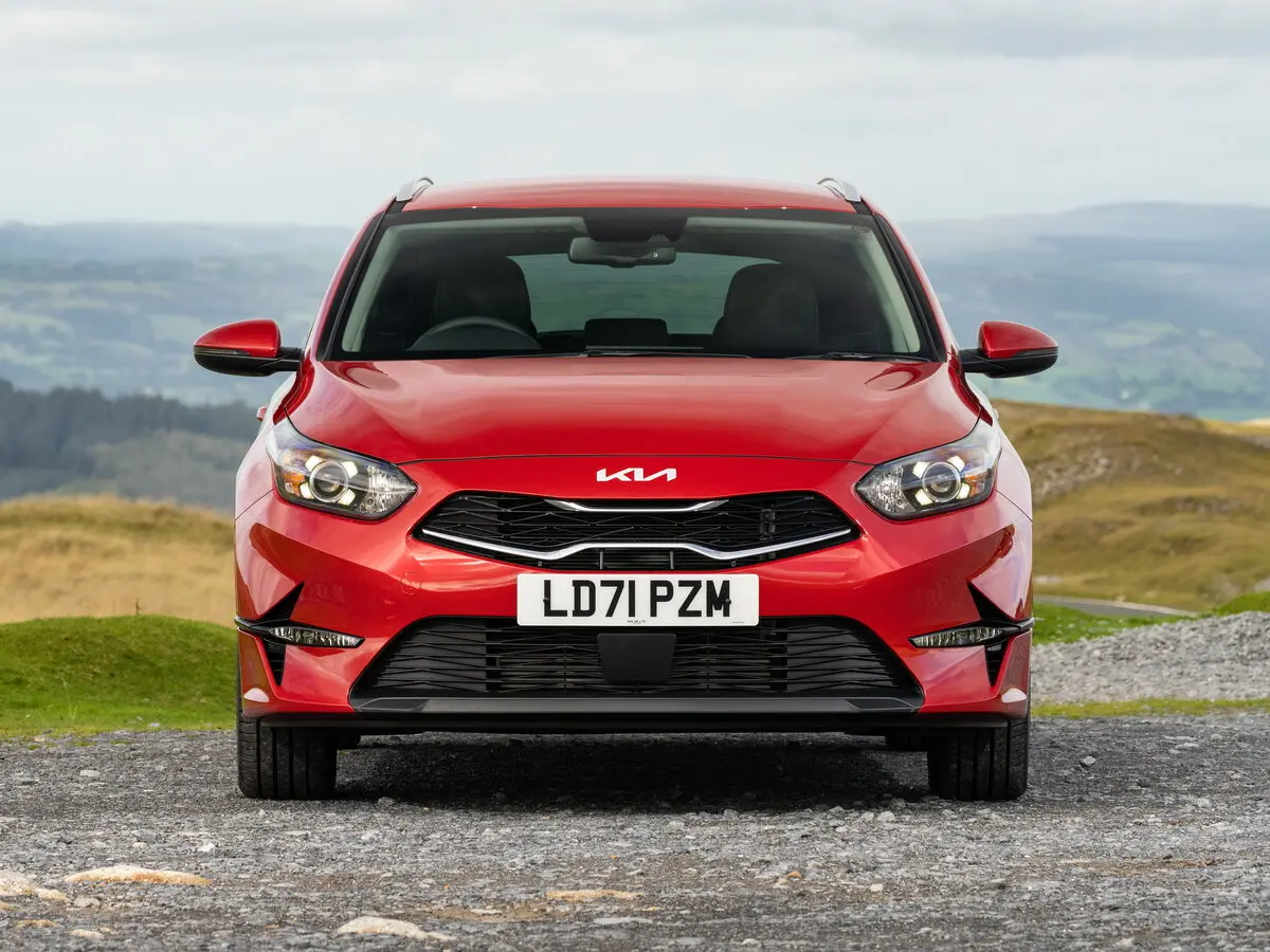 Kia Ceed III Рестайлинг Универсал 5 дв. — сүрөт 3