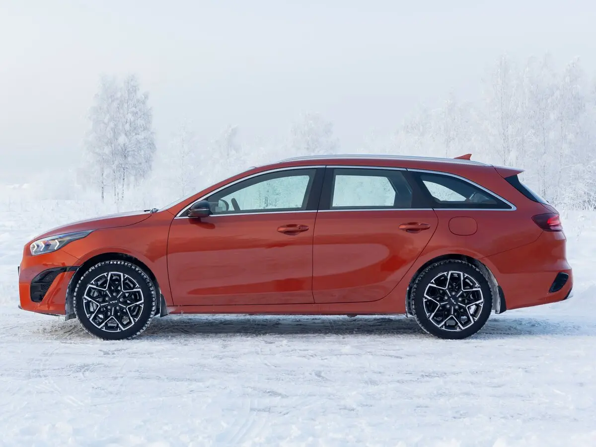 Kia Ceed III Рестайлинг Универсал 5 дв. — сүрөт 18