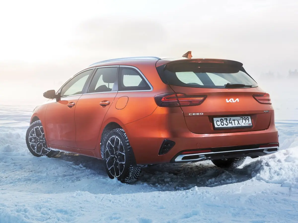 Kia Ceed III Рестайлинг Универсал 5 дв. — сүрөт 21