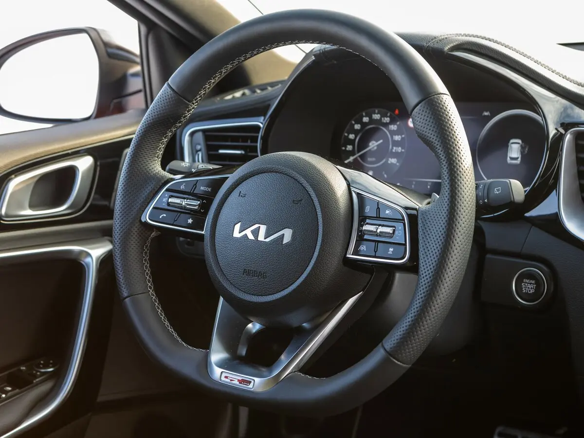 Kia Ceed III Рестайлинг Универсал 5 дв. — сүрөт 26