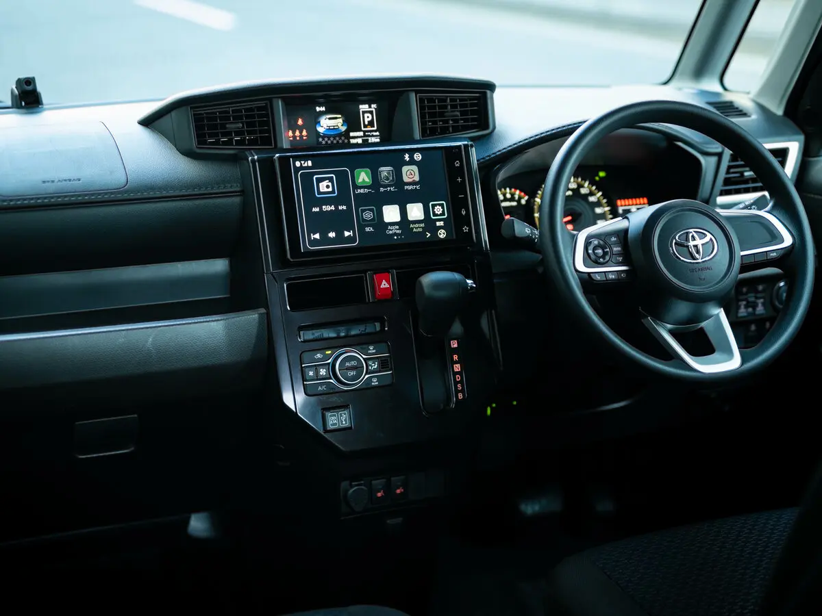 Toyota Roomy I Рестайлинг Микровэн — фото 4