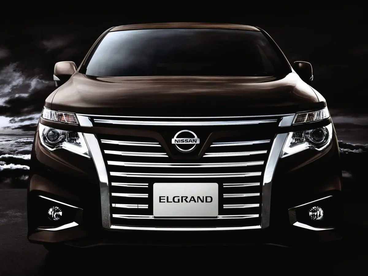 Nissan Elgrand III (E52) Рестайлинг Минивэн — 照片 4