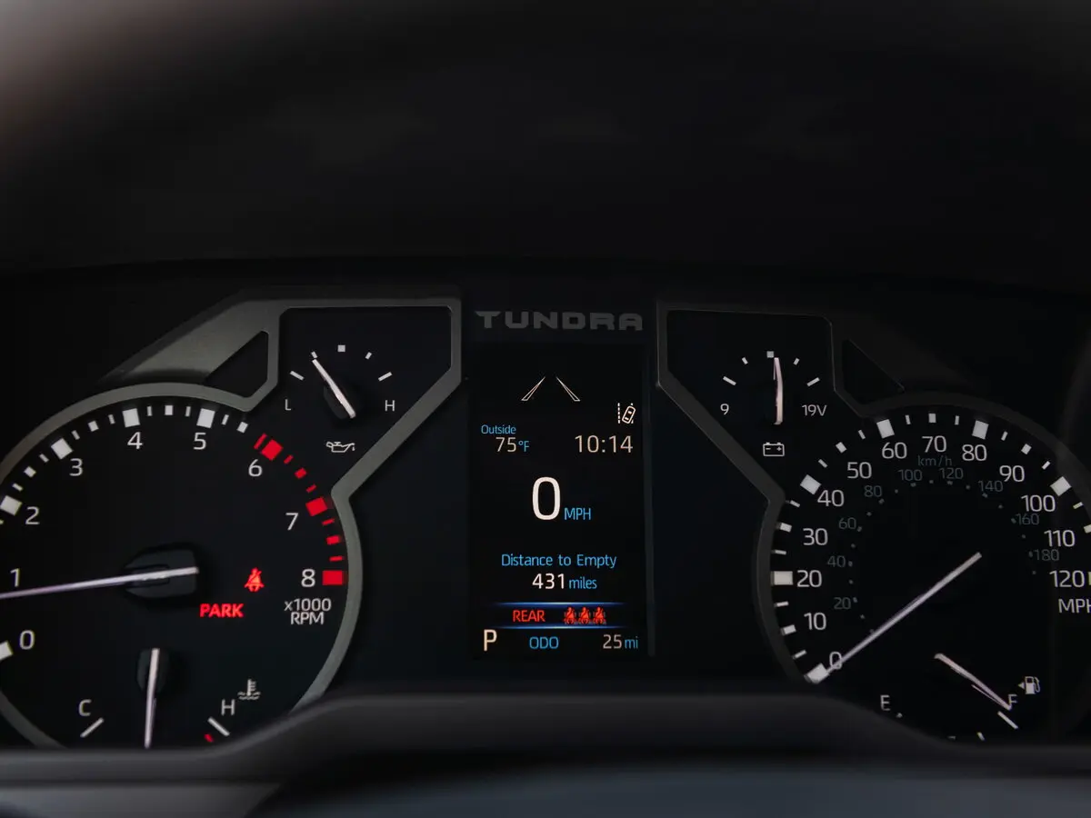 Toyota Tundra III Пикап Двойная кабина Double Cab — photo 9