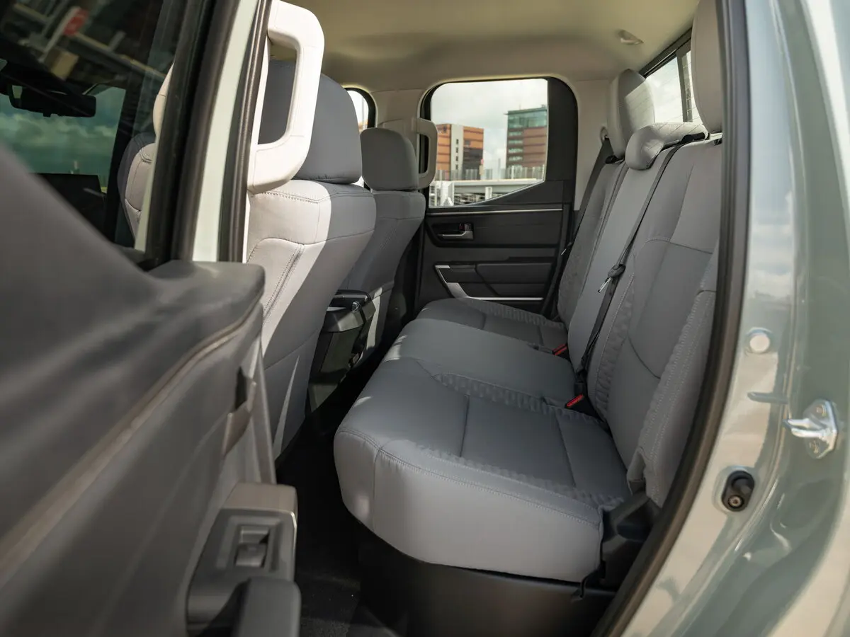Toyota Tundra III Пикап Двойная кабина Double Cab — photo 10