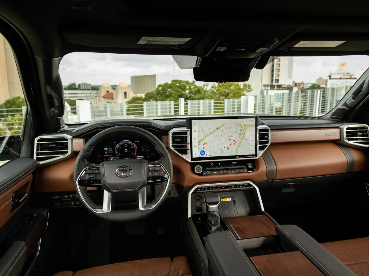 Toyota Tundra III Пикап Двойная кабина CrewMax — photo 6
